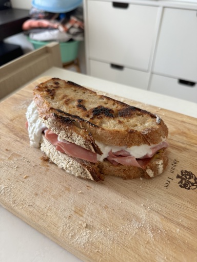 ham and burrata sandwich