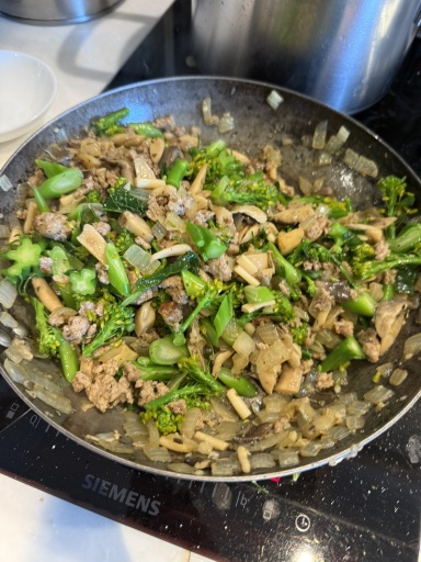 sausage mushroom broccoli pasta