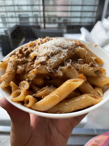 penne bolognese