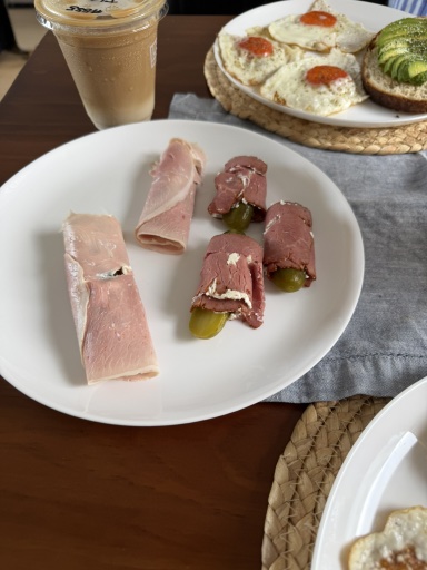 ham pickle roll-ups