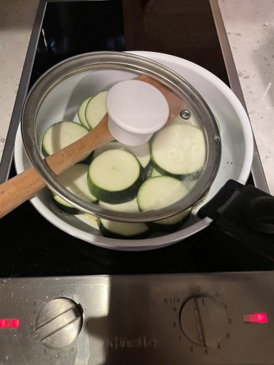 steak with mashed potatoes and zucchini