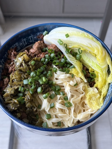 minced pork noodles