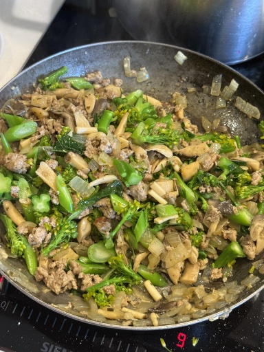 sausage mushroom broccoli pasta