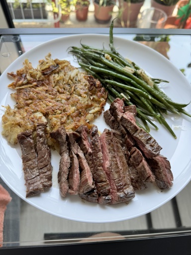 steak with green beans and hash browns