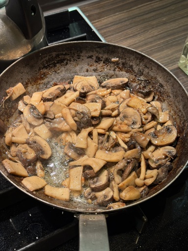 sautéed mushrooms
