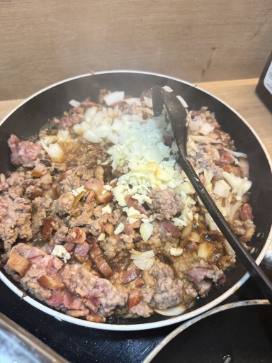minced meat and egg stew