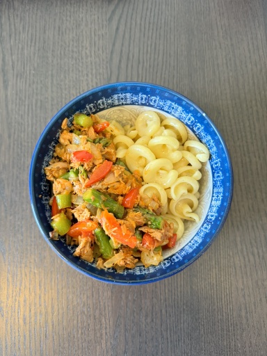 salmon vegetable pasta
