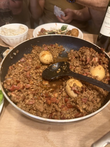 minced meat and egg stew
