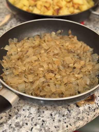 sausage with creamed leeks and potatoes