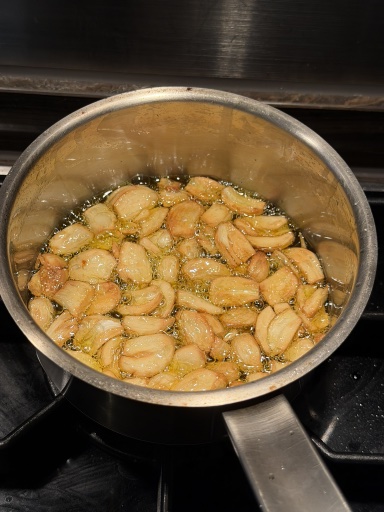 fried garlic chips