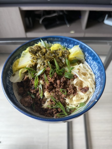beef noodles with cabbage