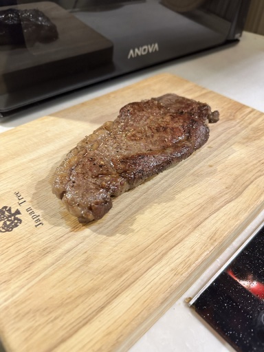 steak with asparagus