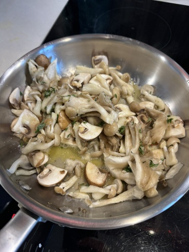 sautéed mushrooms