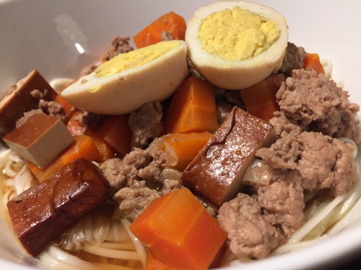 minced pork noodle soup