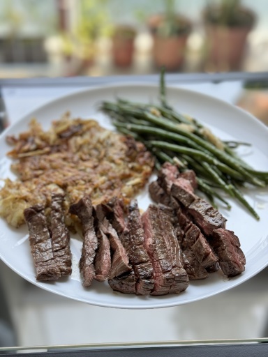 steak with green beans and hash browns