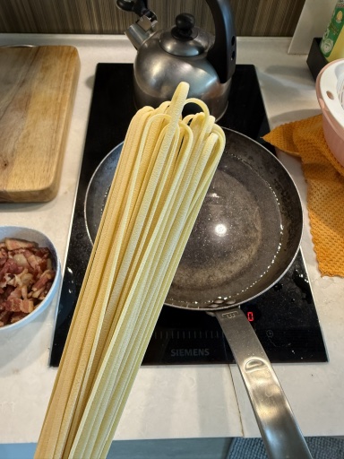 pasta carbonara