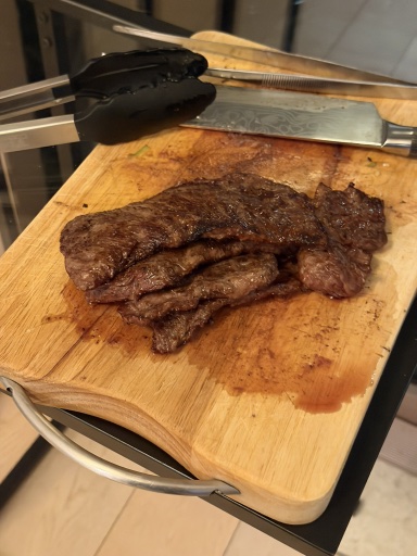 grilled steak with potatoes