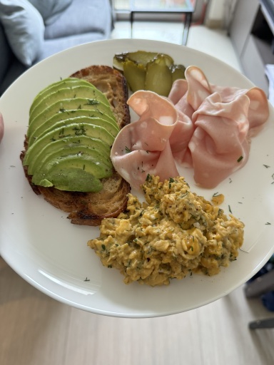avocado toast with eggs and ham