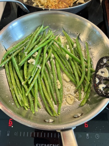 garlic green beans