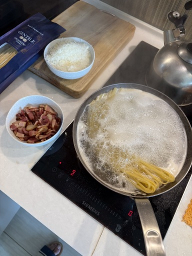 pasta carbonara