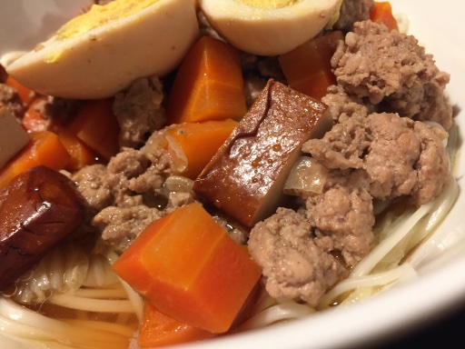 minced pork noodle soup