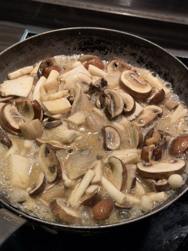 sautéed mushrooms